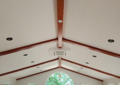 ceiling with beams